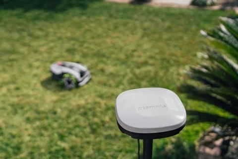 Robot koszący Greenworks Ai Mowbot 10 1000 m2