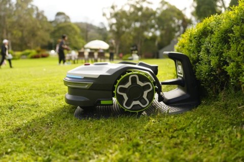 Robot koszący Greenworks Ai Mowbot 12 1200 m2