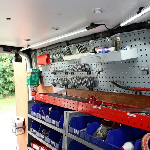 Uniwersalny system oświetleniowy, 1 lampa liniowa LED LINE LIGHT 1 03.5203