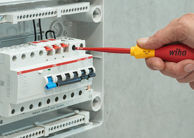 Wiha zestaw wkrętaków SoftFinish electric slimFix płaskie, PlusMinus/Pozidriv, 2-cz. w opakowaniu blistrowym (36333) Wiha zestaw wkrętaków SoftFinish electric slimFix płaskie, PlusMinus/Pozidriv, 2-cz. w opakowaniu blistrowym (36333)