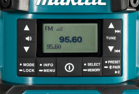 Akum. radio z lampą i latarką Makita XGT MR009G