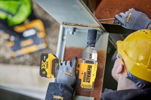 DeWalt 18V XR KLUCZ UDAROWY 1/2 1355Nm