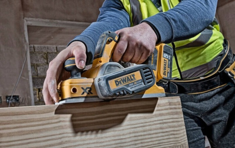 Strug akumulatorowy DeWalt 18V XR