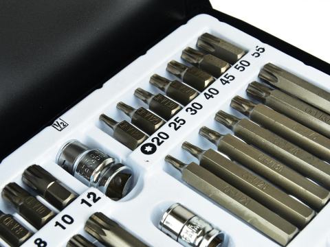 Komplet kluczy GEKO torx CRV 40el. metal box Komplet kluczy GEKO torx CRV 40el. metal box