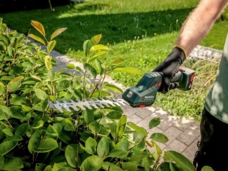 Akumulatorowe nożyce do krzewów i trawy METABO PowerMaxx SGS 12 Q (601608850)