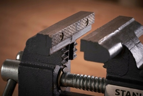 Imadlo slusarskie Stanley obrotowe lekkie 100mm