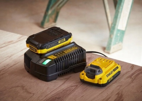 Ładowarka Stanley FATMAX SFMCB12 18V v20 2.0A
