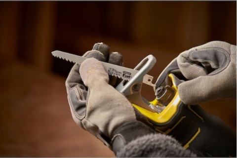 Piła szablasta V20 18V Stanley FATMAX SFMCS310 Body w walizce