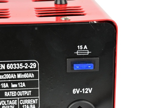 Prostownik z rozruchem GEKO 75A 6/12V