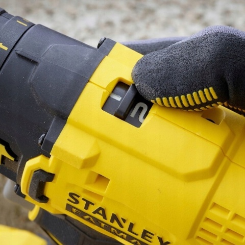 Wiertarko-wkrętarka udarowa STANLEY FATMAX V20 SFMCD711 18V 50Nm BODY