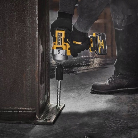 AKUMULATOROWY KLUCZ UDAROWY BEZSZCZOTKOWY 1/2'' 18V 1626Nm DeWALT DCF961N