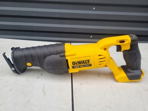 PIŁA SZABLASTA AKUMULATOROWA DEWALT 18V DCS380N LISICA