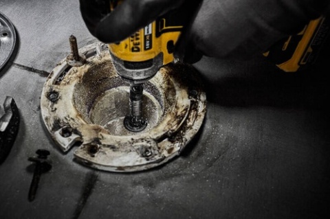 Przystawka udarowa Dewalt z tarczą diamentową