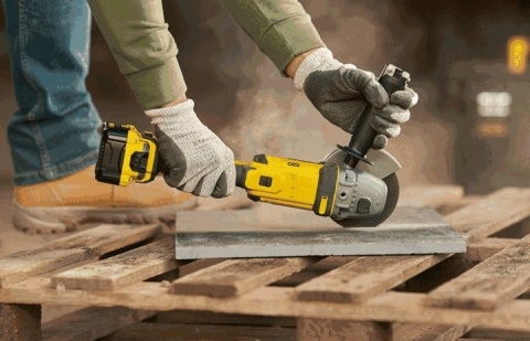 Szlifierka kątowa akumulatorowa STANLEY SFMCG400 Body