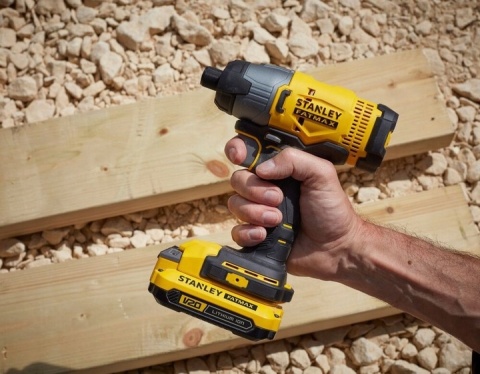 Zakrętarka udarowa STANLEY 18V FatMax V20 SFMCF800 BODY