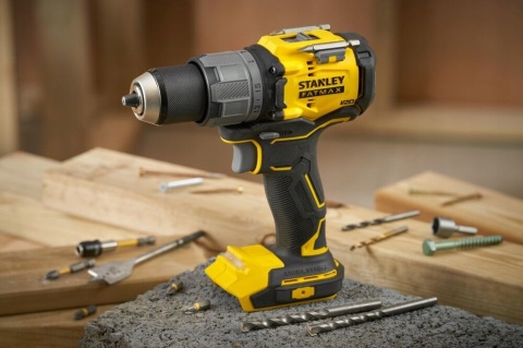 Zestaw STANLEY SFMCK211M2T Wkrętarka zakrętarka 18V 2x 4Ah