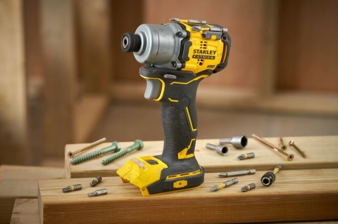 Zestaw STANLEY SFMCK211M2T Wkrętarka zakrętarka 18V 2x 4Ah