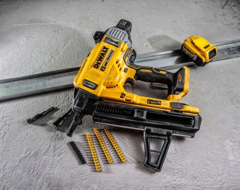 DeWalt gwoździarka akumulatorowa do betonu 18V 13-57mm 2x5,0Ah