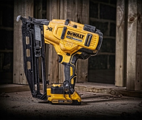 Gwoździarka DeWALT do sztyftów sztyfciarka 16Ga 18V DCN660N-XJ BODY