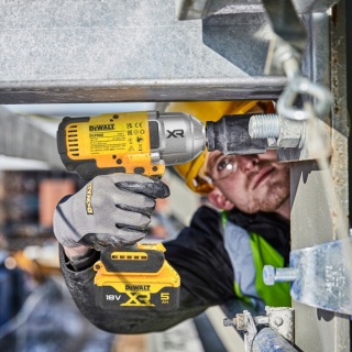 Klucz udarowy DeWalt DCF900 18V XR 1/2" 1355 Nm bez akumulatora i ładowarki