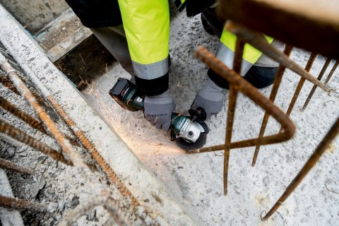 Akumulatorowa szlifierka kątowa W 18 L 9-125 Quick Set Metabo 602249960