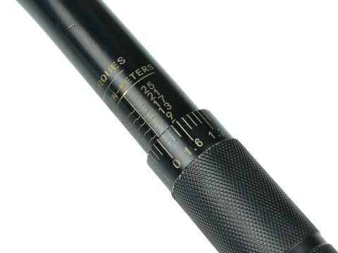 Klucz dynamometryczny GEKO 1/4" 5-25nm Black HD