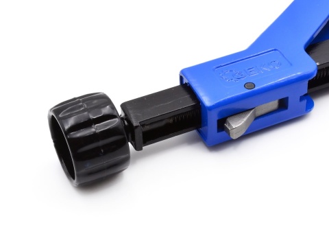 Obcinak do rur GEKO PCV 3-64mm