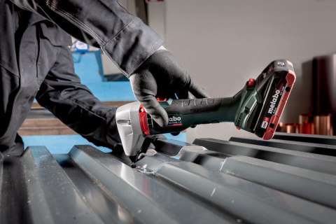 Akumulatorowy przecinak do metalu NIV 18 LTX BL 1.6 Metabo 601614850
