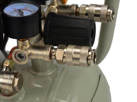 Kompresor olejowy 24L (1) Geko