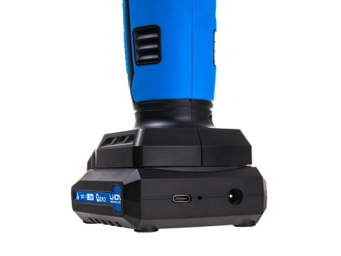 Pompka - kompresor akumulatorowy 12V LCD (0,2-10,3 BAR) Geko
