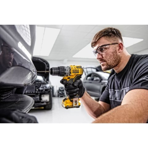 12V XR WIERTARKO-WKRĘTARKA Z UDAREM 2 X 2AH DEWALT DCD706D2-QW
