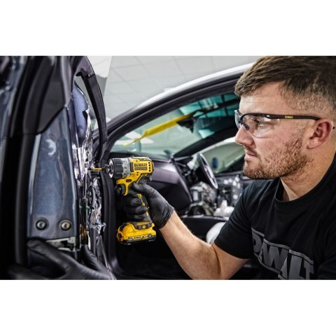12V XR WKRĘTARKA 2 X 2AH DEWALT DCF601D2-QW