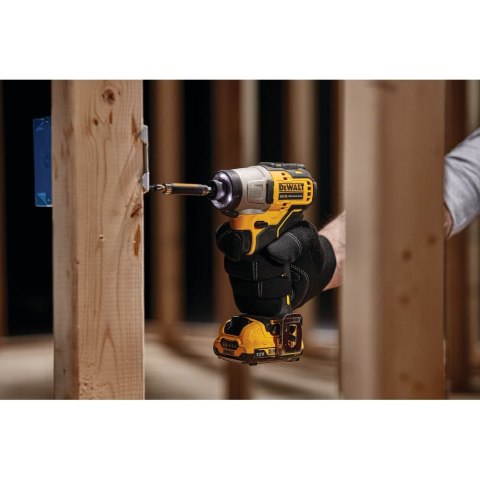 12V XR ZAKRĘTARKA UDAROWA 2 X 2AH DEWALT DCF801D2-QW