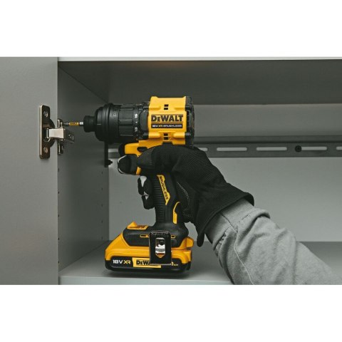 18V XR BEZSZCZOTKOWA WIERTARKO-WKRĘTARKA WIELOGŁOWICOWA - 2 X 2AH DEWALT DCD803D2T-QW