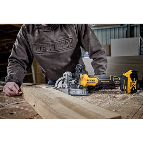18V XR FREZARKA DO WPUSTÓW LAMELLO DEWALT DCW682N-XJ