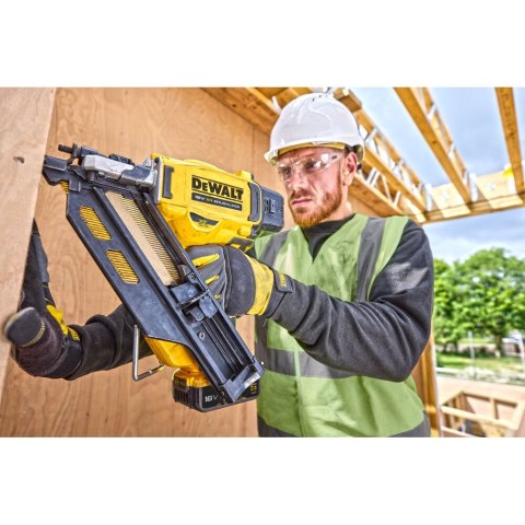 18V XR GWOŹDZ. 33ST. 64-90MM SEKWENCYJNA DEWALT DCN950N-XJ