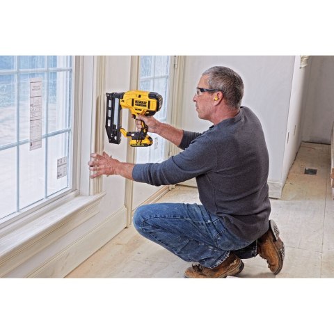 18V XR GWOŹDZIARKA 16GA DEWALT DCN662N-XJ