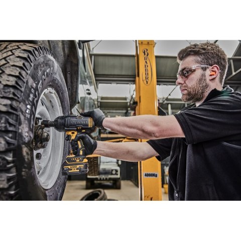 18V XR KLUCZ UDAROWY 1/2 1355NM 2X5AHGFN DEWALT DCF900P2G-QW