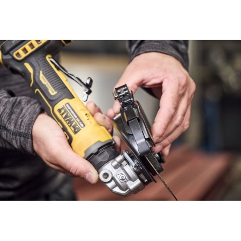 18V XR KOMPAKTOWA 125 MM SZLIFIERKA KĄTOWA - 2 X 3,5AH POWERSTACK DEWALT DCG404S2T-QW