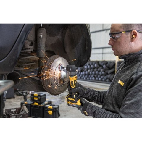 18V XR KOMPAKTOWA SZLIFIERKA TRZPIENIOWA KĄTOWA - NARZĘDZIE BEZ AKUMULATORA I ŁADOWARKI DEWALT DCG421N-XJ