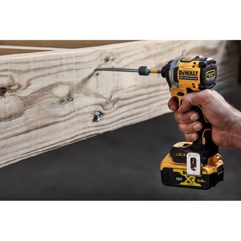 18V XR KOMPAKTOWA ZAKRĘTARKA UDAROWA DEWALT DCF850NT-XJ