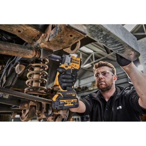 18V XR KOMPAKTOWY KLUCZ UDAROWY 1/2" GFN 2X5AH DEWALT DCF921P2G-QW