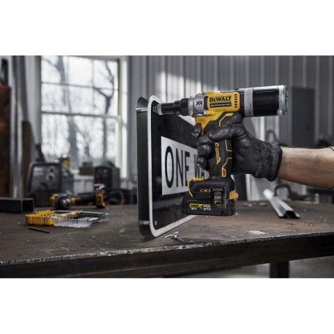 18V XR NITOWNICA 20KN 30MM TSTAK DEWALT DCF414NT-XJ