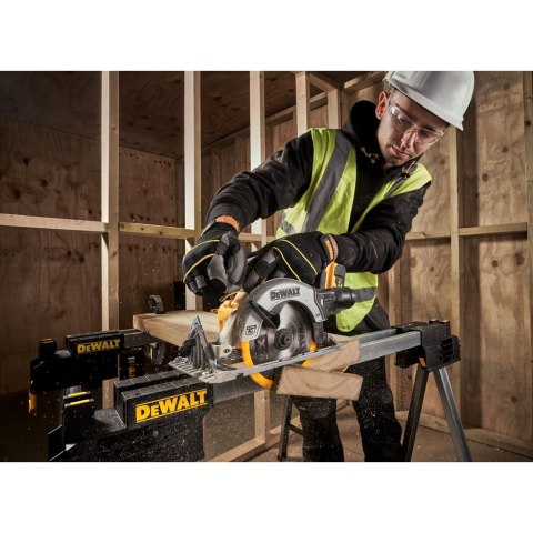 18V XR PILARKA TARCZOWA 165MM 2 X 5AH DEWALT DCS565P2-QW