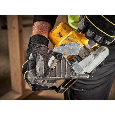 18V XR PILARKA TARCZOWA 165MM 2 X 5AH DEWALT DCS565P2-QW