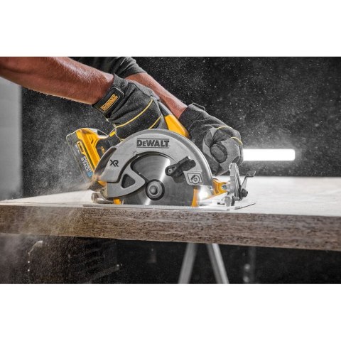 18V XR PILARKA TARCZOWA 165MM 2 X 5AH DEWALT DCS570H2T-QW