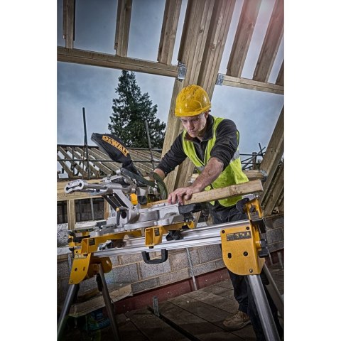 18V XR PILARKA UKOSOWA 184MM DEWALT DCS365N-XJ