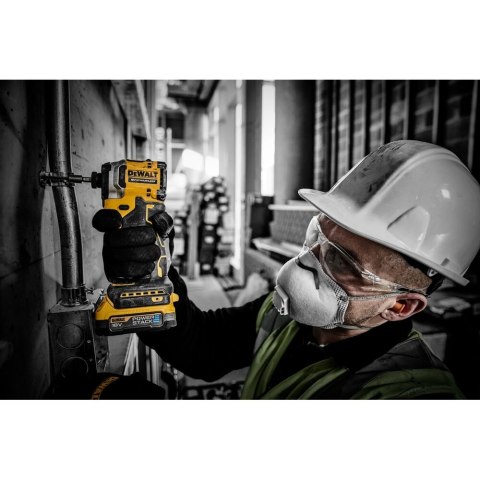 18V XR ZAKRĘTARKA UDAROWA 2 X 1.7AH POWERSTACK DEWALT DCF850E2T-QW