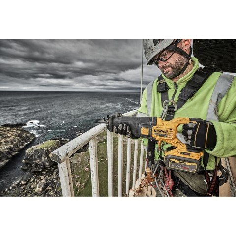 54V XR FLEXVOLT PILARKA SZABLOWA 2 X 9AH DEWALT DCS389X2-QW