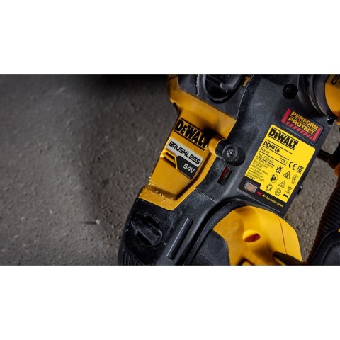 54V XR FV MŁOTOWIERTARKA SDS-PLUS 4.5J DEWALT DCH416NT-XJ